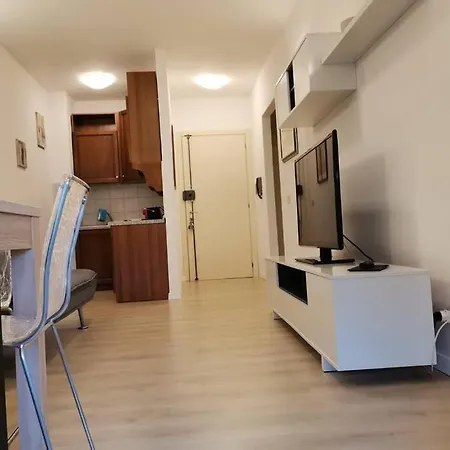 Apartment Grazioso A Due Passi Dal Centro *